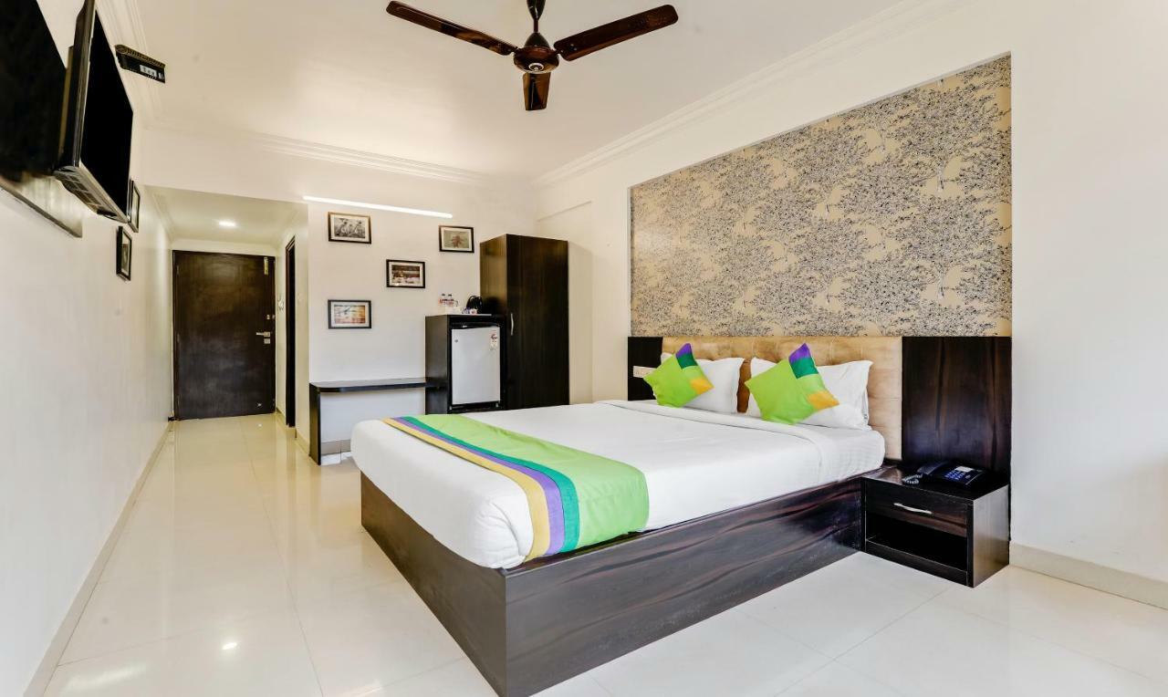 Treebo Trend Sea Coin Hotel โคลวา ภายนอก รูปภาพ