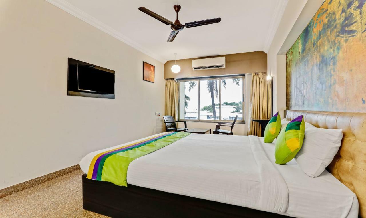 Treebo Trend Sea Coin Hotel โคลวา ภายนอก รูปภาพ
